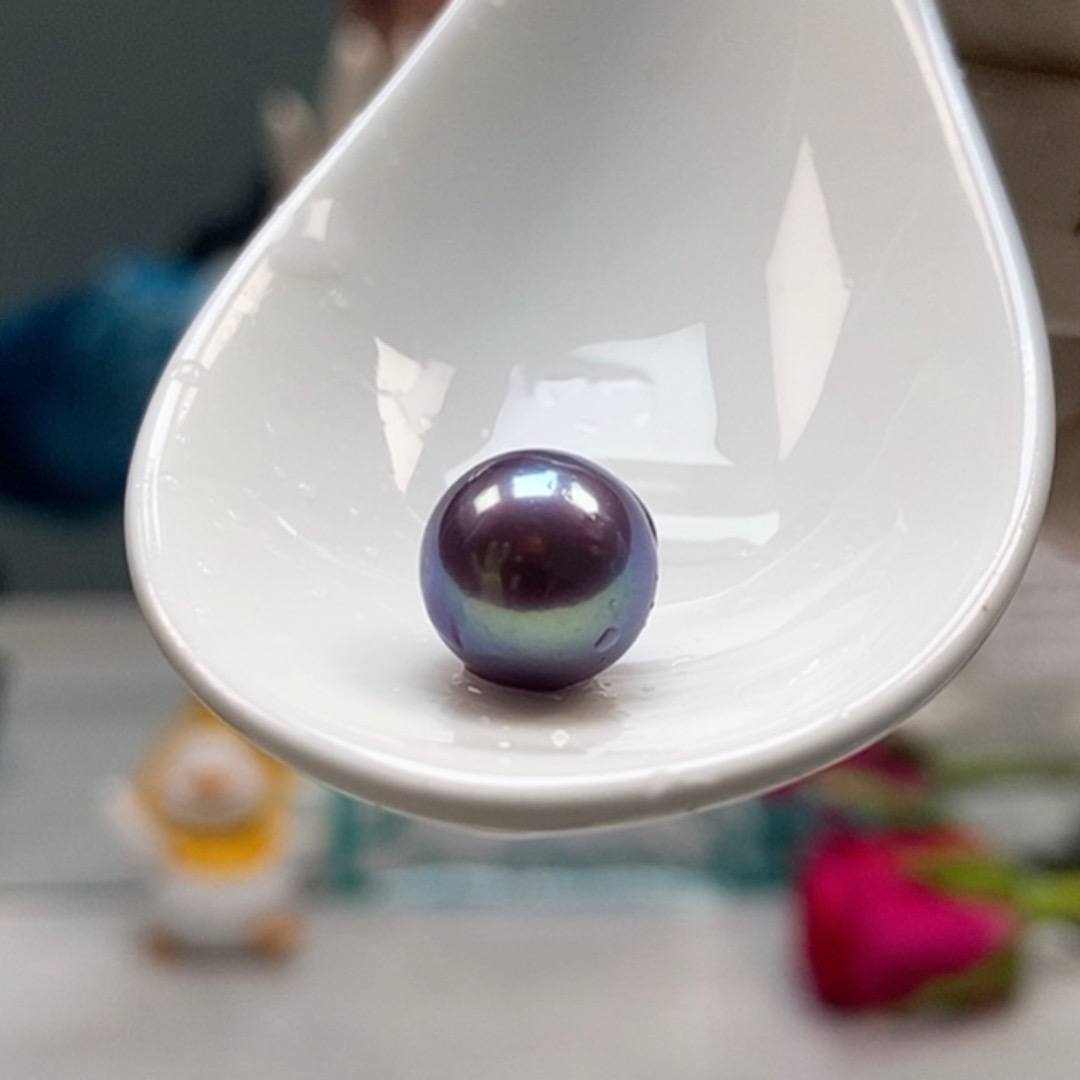 A post by @pearlism_andrew on TikTok caption: #pearlism #jewelry #pearlismjewelry 