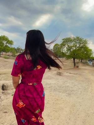 A post by @khaingthagyan2 on TikTok caption: အုံ့မှိုင်းနေတဲ့မိုးတိမ်ကြီး🌨️