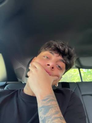 A post by @paky__ on TikTok caption: Ho litigato con mia moglieee 😓