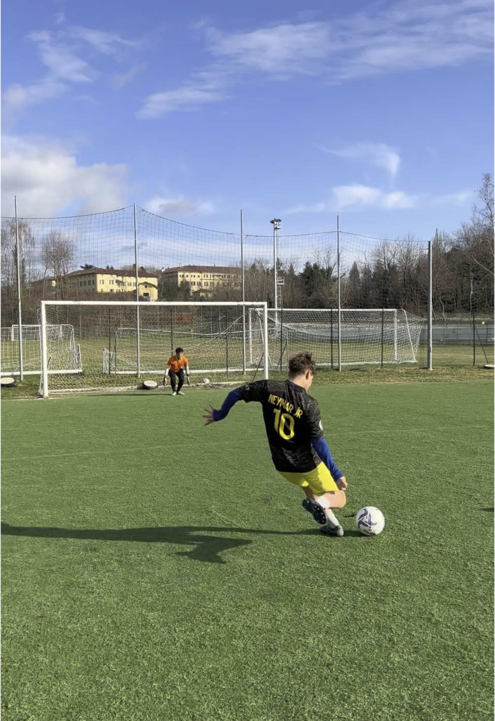 A post by @ on TikTok caption: Il lusso incontra la velocità. Un indizio, un momento… poi tutto cambia. La collaborazione più esclusiva dell’anno sta arrivando. 