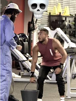 A post by @anatoly_pranks on TikTok caption: 32 kg bucket 🪣🤭 #anatoly #gym #prank 