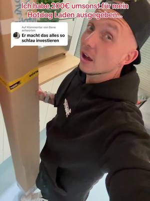 A post by @reneschmock on TikTok caption: Antwort auf @Bene (SchautInMeineProfilbeschreibung) #göttingen #schmockdog 