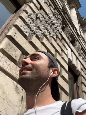 A post by @mattovarini on TikTok caption: Fidarsi di se stessi sempre ❤️ #filmmentali #sconosciuti #informazionestradale #fingere #perte #mattovarini #davedere #dietrolequinte 