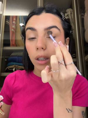 A post by @nonsonocelestedm on TikTok caption: ig:celesteedm #grwm #fy #perte 