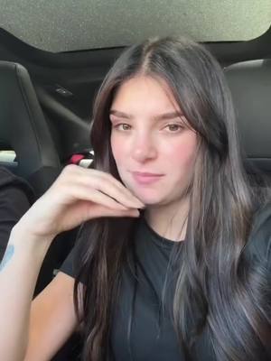 A post by @carmine.guadagno on TikTok caption: #Stitch con @Bee Vastarella amore ti rispondo io. 🥗