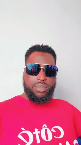 A post by @souleymanediarra230 on TikTok caption: #MALI💚💛❤️ Salut mandé kallo regarde vous ça très bien a y'a ni portage #duo ##💪💪💪💪💪💖💖💖💖💕💕💕💕💕💕🥰🥰🥰🙏🙏🙏🙏🙏🙏🙏🙏🙏🙏🙏 