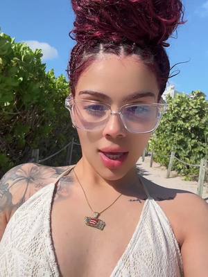 A post by @staceyyrosado on TikTok caption: GOOODDDMORNING 💕 #fyp #foryou 