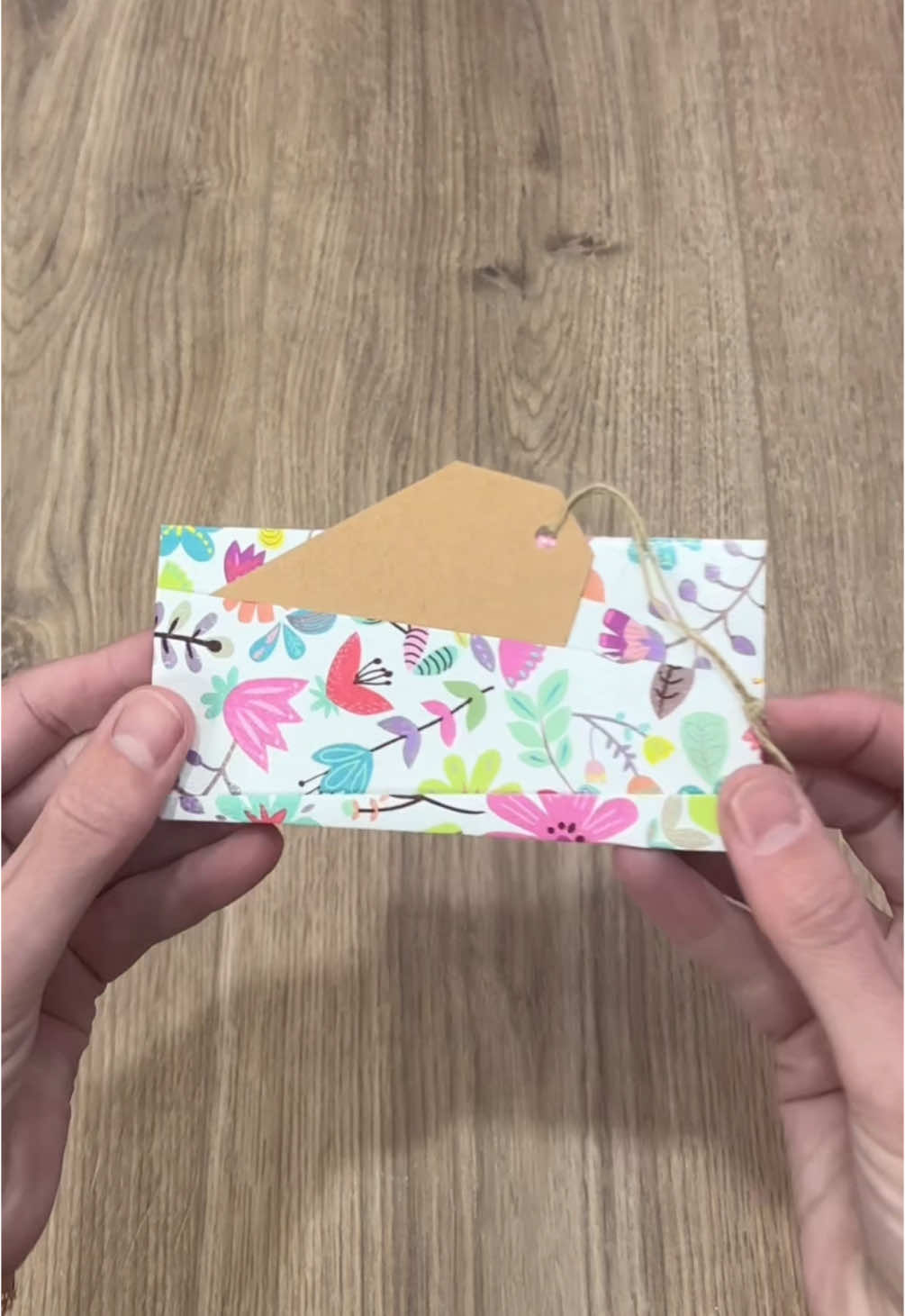 A post by @beeandblooms on TikTok caption: Fun Mothers Day gift card wrap idea 🌸 follow me on IG for more 