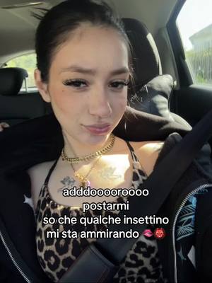 A post by @celineebaby on TikTok caption: so che ti da fastidio amo , io tutto okay qua 😘😘