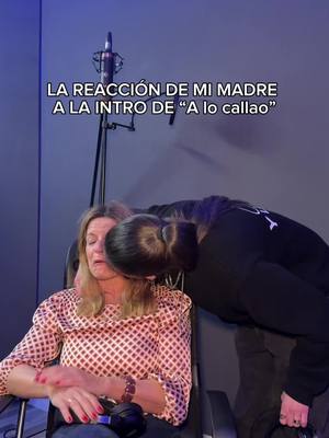 A post by @luciadelapuerta on TikTok caption: La habeis escuchado ya??🙈🖤