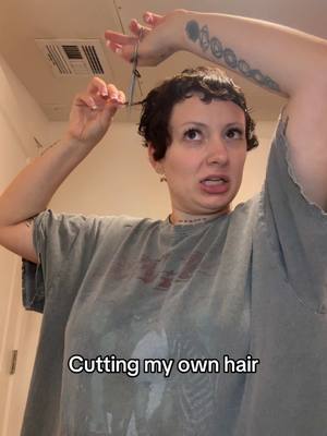 A post by @vanillamace on TikTok caption: Haircut and yap sesh 