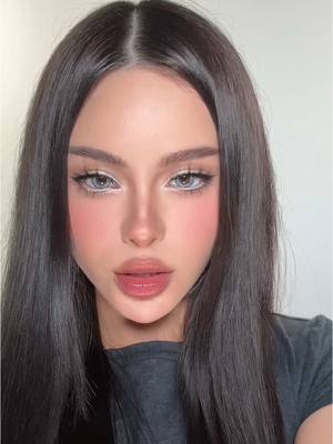 A post by @hayleybuix on TikTok caption: Obsessed with this makeupppp #makeup #makeuptransformation #makeuptransition #slavicdoll 