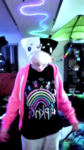 A post by @sugarsarz.inthestarz on TikTok caption: one of my fav shirts, check it out ^-^ 🌈🩷✨️ #slipknot #rainbow #mothersday #tiktokshop #fyp 
