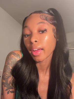 A post by @tymfnke on TikTok caption: @TamedByShanta🤩🥰 on my hair 💕