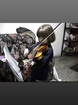 A post by @yosoytoniu on TikTok caption: Feliz Día del Niño 🌟 Hoy celebramos la magia, la alegría y la inocencia que cada niño lleva en su corazón. Que nunca pierdan esa chispa de curiosidad y esa capacidad de soñar en grande. ¡Disfruten su día al máximo! 🎉