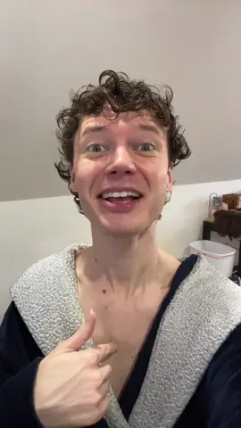 A post by @derekkildall on TikTok caption: ❤️❤️🥱