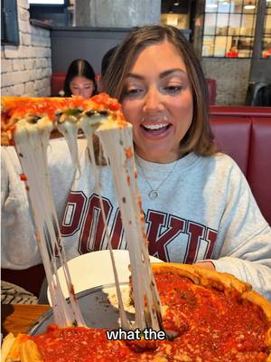 A post by @campbellhuntpuckett on TikTok caption: that cheese omggg🍕Chicago deep dish rating #foodtiktok #mukbang #couple #foodreview #pookie 