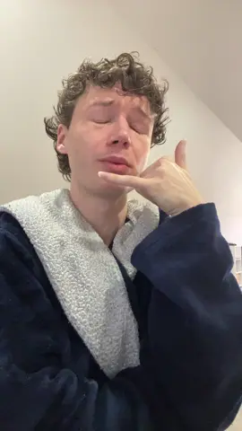 A post by @derekkildall on TikTok caption: Waist tea - B💋