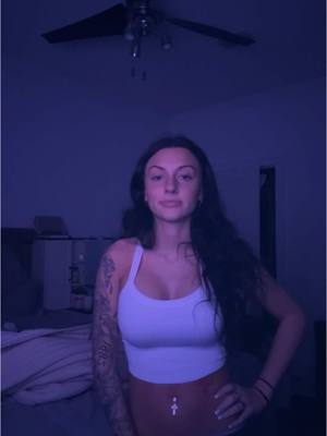 A post by @monroederillo on TikTok caption: 👩🏻‍🦲👩🏻‍🦲👩🏻‍🦲👩🏻‍🦲👩🏻‍🦲