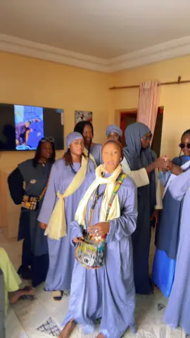 A post by @ndeyendigueulfall on TikTok caption: #yayefallndigueulélémentbayam @BeLeL Hijaab 🧕🏽 @Ndém création 🩵🖤🩵🖤🩵🖤 @Le prince bayou goor🖤🤍 Wa Ahfadou Mame Cheikh Ibra Fall