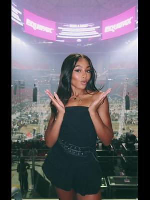 A post by @ayannaalexiss on TikTok caption: 🖤✨