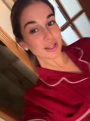 A post by @imanlopezm on TikTok caption: Me encantan estos pijamas, súper bonitos, calidad Max y súper bien de precio 🥰🥰✨  #pijama 
