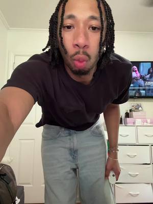 A post by @cameronjerrard on TikTok caption: LETS MAKE IT LIIIIIVE #fyp #foryou 