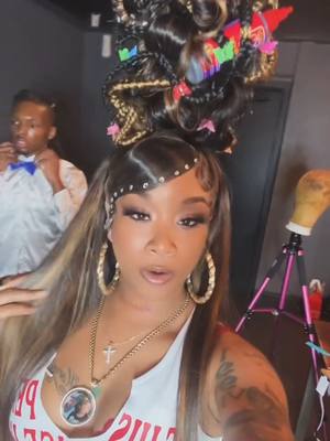 A post by @ulithaircompany on TikTok caption: OMGGGG!!! This is so bomb😍😍👏🏾👏🏾 Amazing work by @ejgothandz 🔥🔥 #hairshow #90sstyle #hairstyling #highponytail #topbun #hairbun #swoop #straighthair #straighthairstyle #straightwig #customcolor #customwig #highlights #highlightshair #wiginstall #lacefrontwig #frontalwig #frontalwiginstall #frontalinstall #lacefrontal #frontalinstall #lacewig #hairbundles #wigstyling #blackgirlhairstyles #blackgirlhair #blackgirlmagic #fypシ #fypageシ #fyppppppppppppppppppppppp #viralvideo #ulithair #ulitwig #ulithairwig