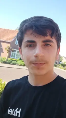 A post by @mahmoud.aljamou on TikTok caption: #تعلم #اللغة #هولندي #nederland #هنجلو #الميلو #هولندا_امستردام_اوترخت_لاهاي_ورتردام #zwolle #انشخدة #أوربا #اسيا 