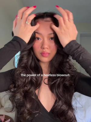 A post by @charinecheungg on TikTok caption: how I style my hair everyday ✨ 3 minutes at night for great hair all day #heatlesscurls #heatlessblowout 