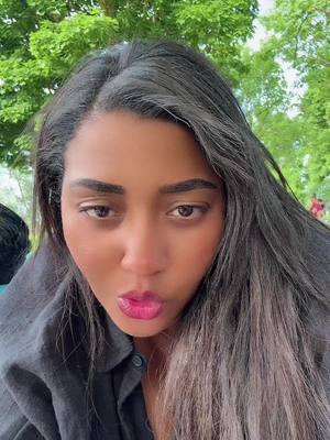A post by @lallalouloudoubra on TikTok caption: Attention 🤣 #fipシviral #pourtoii #fyp #paratiiiiiiiiiiiiiiiiiiiiiiiiiiiiiii ##monamour
