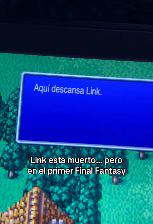 A post by @ on TikTok caption: Sabias que link murió en el primer Final Fantasy? 😂 #nintendo #zalda #finalfantasy 
