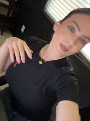 A post by @donareclamos on TikTok caption: Ya sabes, Puchunguizz, puro billete