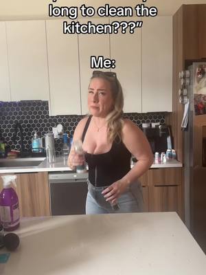 A post by @emilyesenn on TikTok caption: On a plate full of onion rolls, be a bagel! #relatable #funnygirl #dontrainonmyparade #barbrastreisand #leamichele #musical #musicaltheatre #theatrekid #broadway 