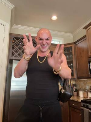 A post by @leoskepi on TikTok