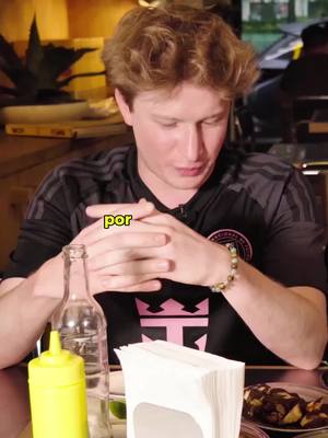 A post by @pardetresmx on TikTok caption: Los fifas somos espanta morras? 🥺☹️