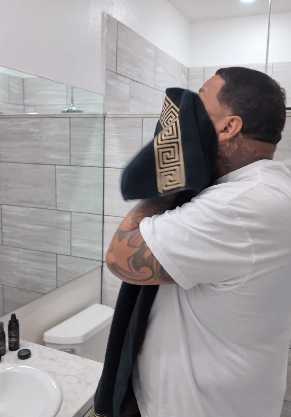 A post by @macolaleyenda on TikTok caption: MEJORES PRODUCTOS DE LA BARBA @Pontebella_mens 