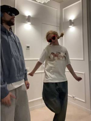 A post by @chetverkam on TikTok caption: джинси 204252523 на вебе @10pm.jpg 