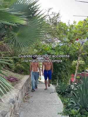 A post by @wilsonalcaraz on TikTok caption: Yo todo el día #fyp #humor 