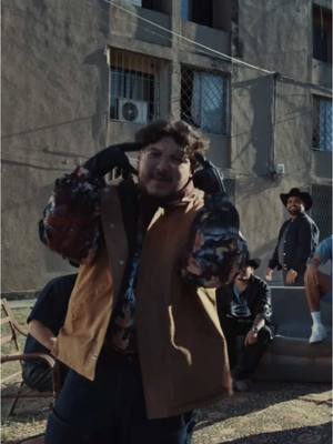 A post by @grupofrontera on TikTok caption: #labuenaerastu ya está en la calle!!! Con nuestro compa @Neton #netonvega #grupofrontera #parati #fyp 