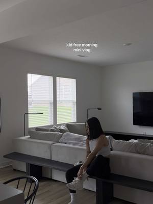A post by @alyssiaaleavell on TikTok caption: happy thursday friends 🤍| #thrusdayminivlog #minivlog #momtok #mommorningroutine #momvlog #kidfreevlog #ootd #grwm #whatiwore #gymtok #bobinspo #kidfreemorning #morninginmylife #morningvlog