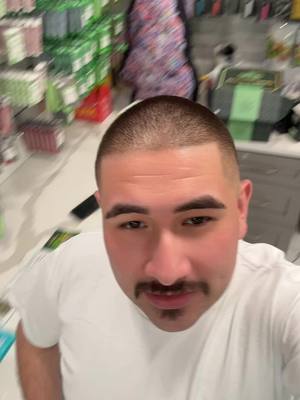 A post by @brian_huerta13 on TikTok caption: #fyp #viral 