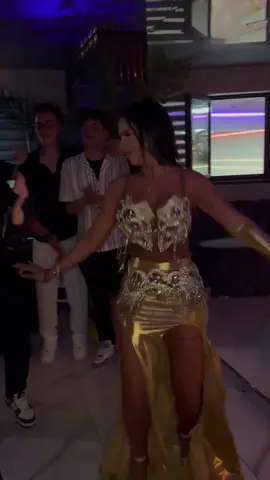 A post by @dansatoare.mistyque on TikTok caption: Pentru evenimente mesaj in privat !#dansatoare #fyp #f 