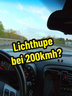 A post by @verkehrsguru_official on TikTok caption: Lichthupe beim Überholen ist okay, wenn #theorieprüfung #lernen #tipps #fahren #fahrprüfung 