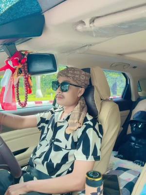 A post by @chanaye3889 on TikTok caption: ကျနော် ခဗျာကြီးမှ ခဗျာကြီးပဲ ချစ်တာပါ ကွာ🥺ပြန်လာခဲ့ပေးပါနော်💔