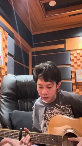 A post by @limtichmengofficail on TikTok caption: គេជាអ្នកណា Acoustic Cover  🥀🥀