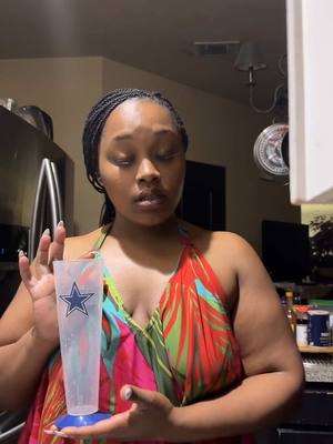A post by @lovnia__ on TikTok caption: Don’t forget to buy some flowers for someone who wants some on this fine Friday 💕 