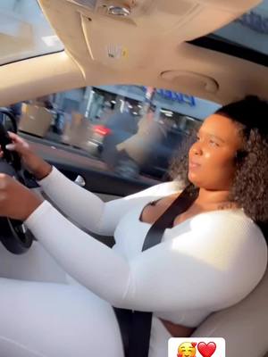 A post by @_belladinero on TikTok caption: #fyp 
