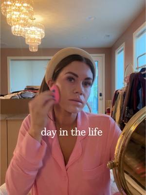A post by @_justjessiiii on TikTok caption: Life has been non stop lately and I’ve sucked at posting so here’s a little day in my life 💕 #DayInMyLife #momtok #utahmom #utahhair #jzstyles 
