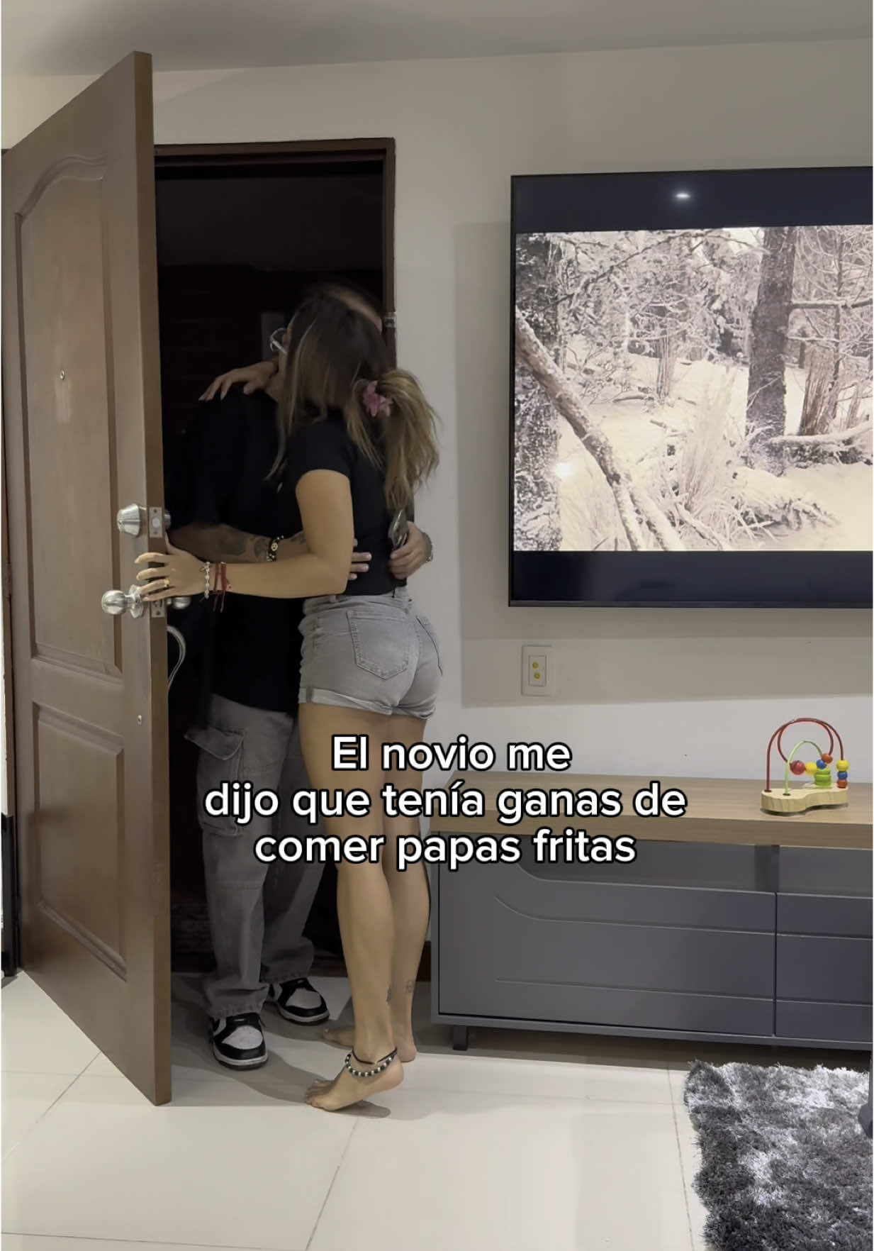 A post by @oficialcara_ on TikTok caption: Ustedes creen que la consentida soy yo, pero Juan Daviddd, Dios mío d EMI vidaaa!🌷🩵✨